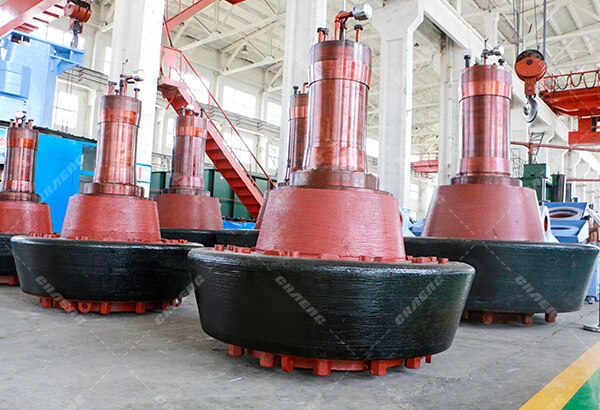 Grinding roller for vertical roller mill