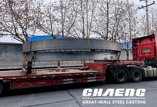 Many pieces of steel castings were delivered
