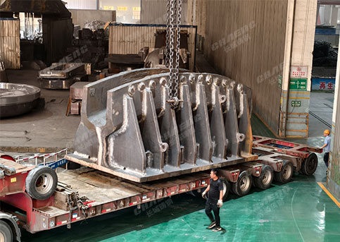 What are the common steel castings in the hydraulic industry? What materials are they mainly made of