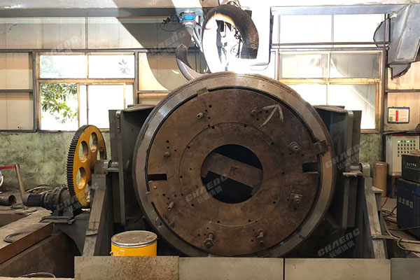 Great Wall Cast Steel: Vertical Mill Grinding Table and Roller Hardfacing Service