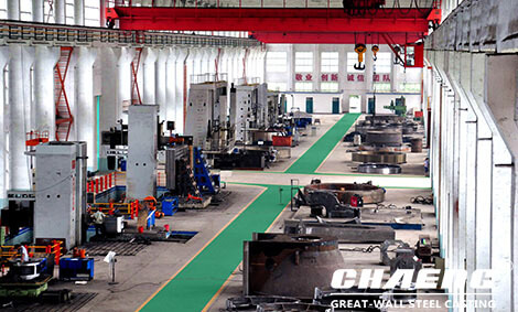 Large machining workshop